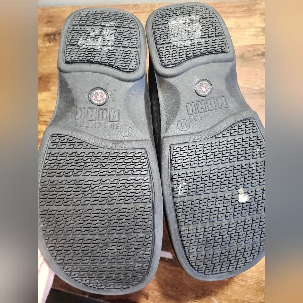 Sketchers MENS Black Slip-Resistant Work Shoes - Picture 3 of 3
